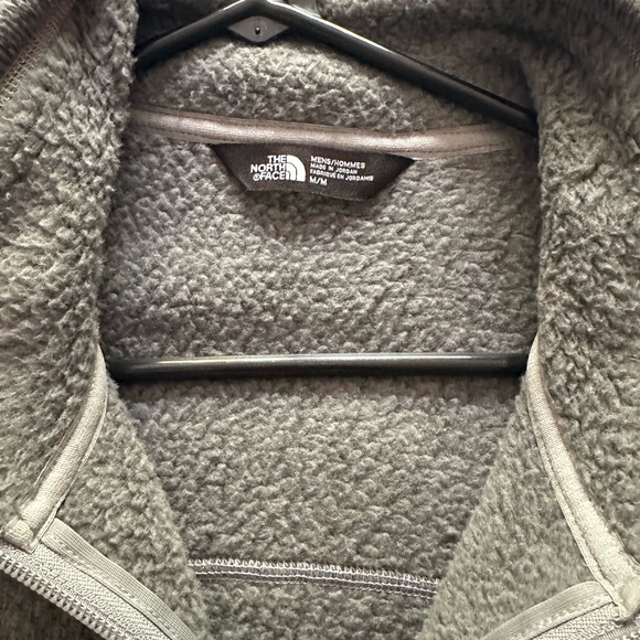 North face vest - Picture 2 of 2